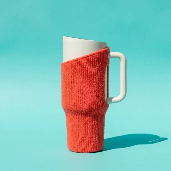 Big Sip Sleeve, side view showing the slanted rim