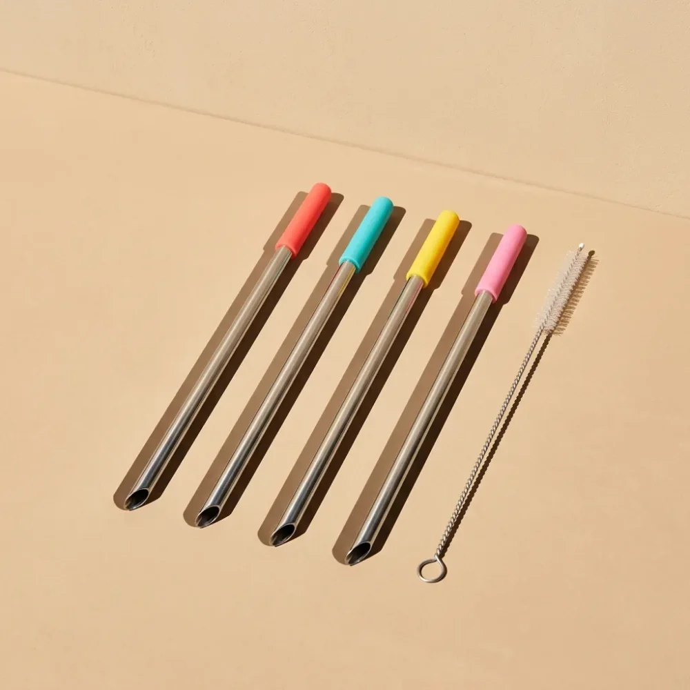 Reusable Straw Set, studio photo in midday sun