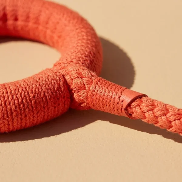 Rope Carrier, close-up